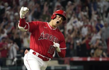  Ohtani firma con los Dodgers de Los Angeles por 10 años